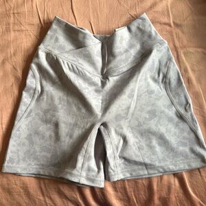 Alphalete Surface power shorts